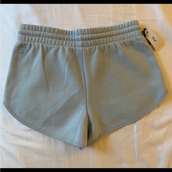 TNA Dolphin Shorts - Picture 2 of 5